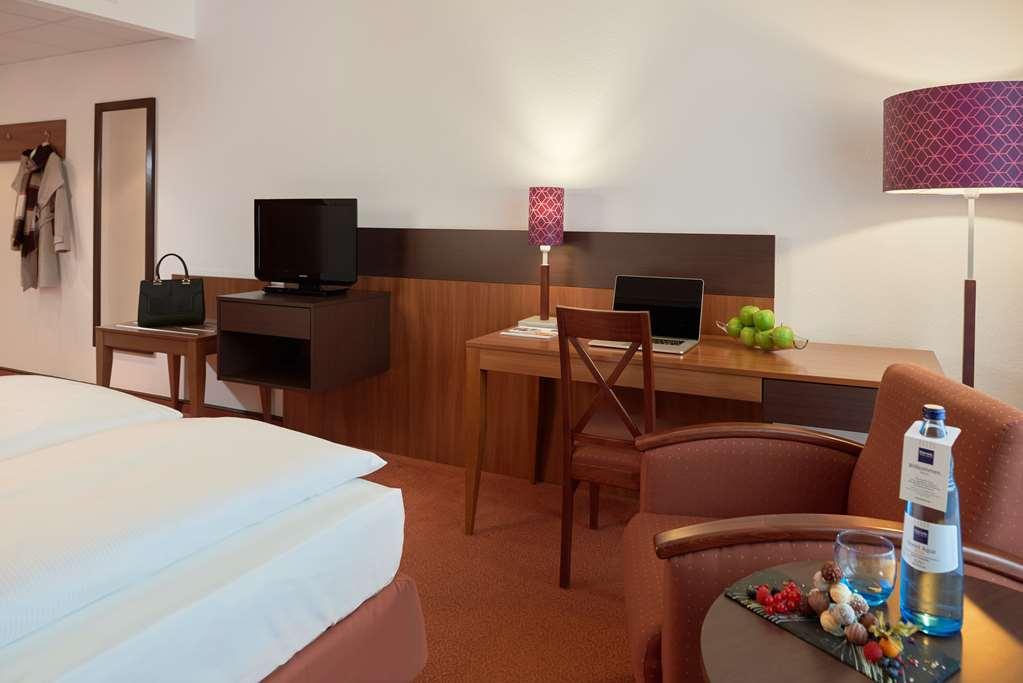 Dorint Hotel Am Dom Ерфурт Стая снимка