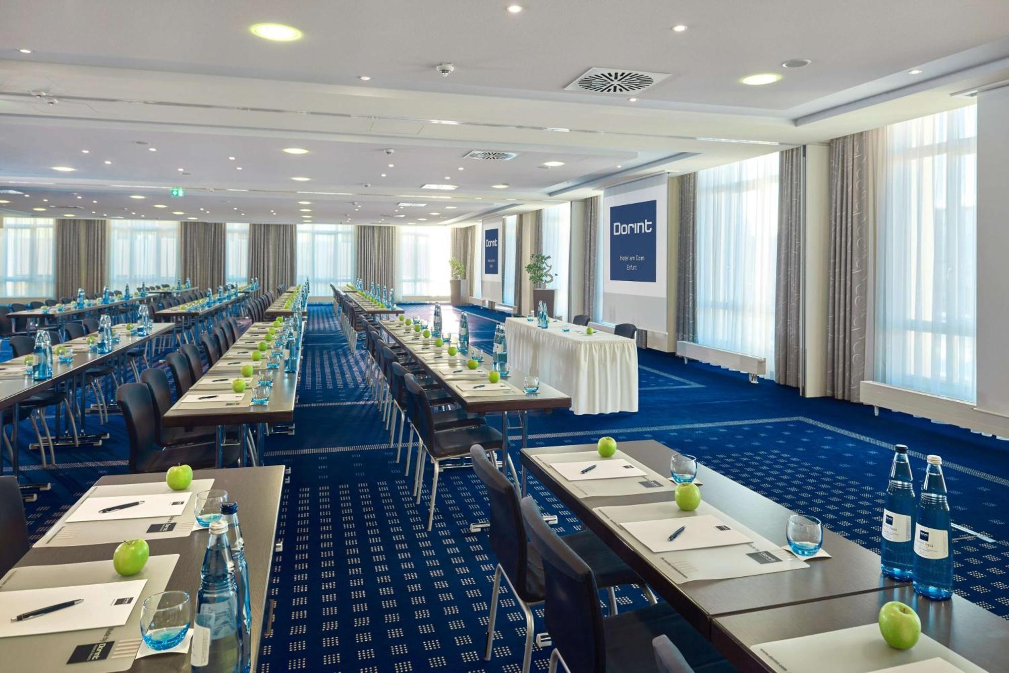 Dorint Hotel Am Dom Ерфурт Екстериор снимка