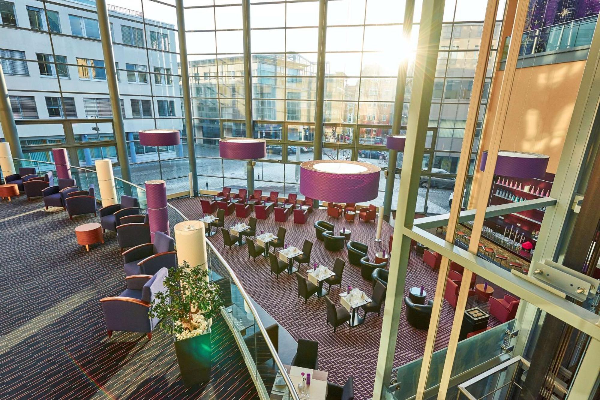 Dorint Hotel Am Dom Ерфурт Екстериор снимка